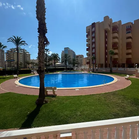 Vista Al Puerto *