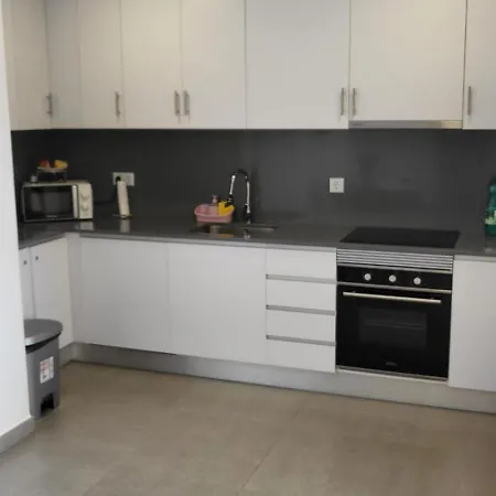 Vista Al Puerto Appartement