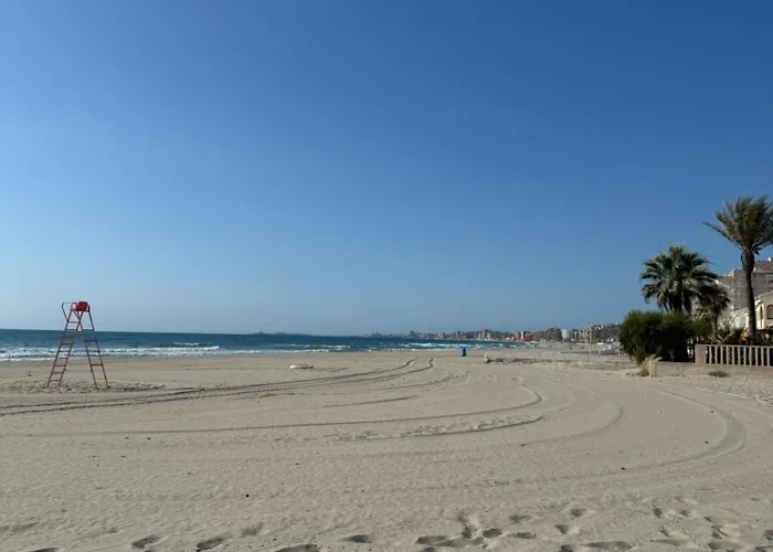 Vista Al Puerto Apartman *